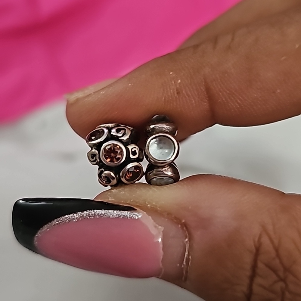 NIB/NIP Pandora Bracelet & Polishing Cloth With (8) Pre-Loved Beads - Picture 4 of 12